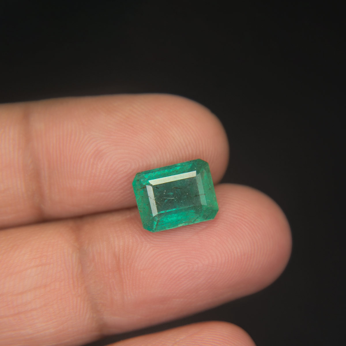 Emerald - 3.99 Carat