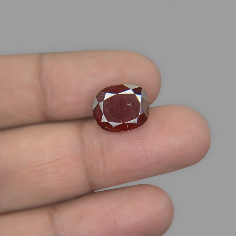 Hessonite - 8.28 Carat