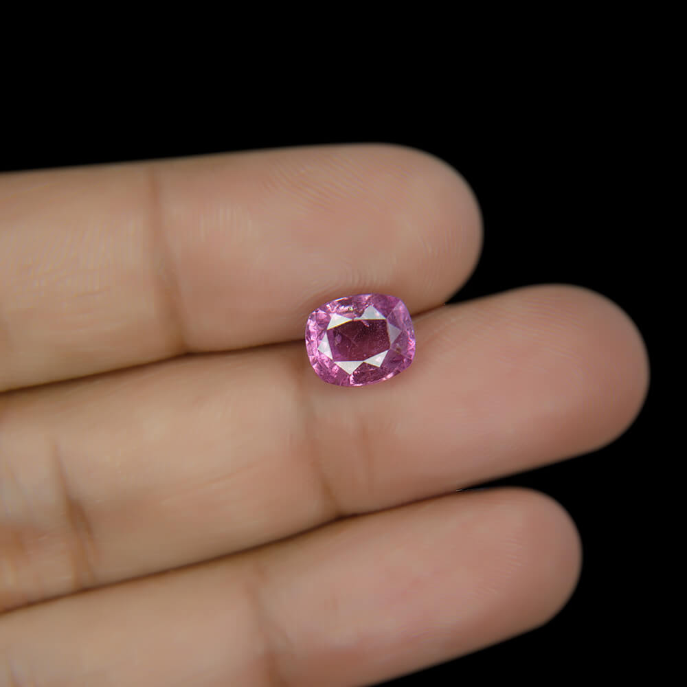 Pink Sapphire - 3.47 Carat