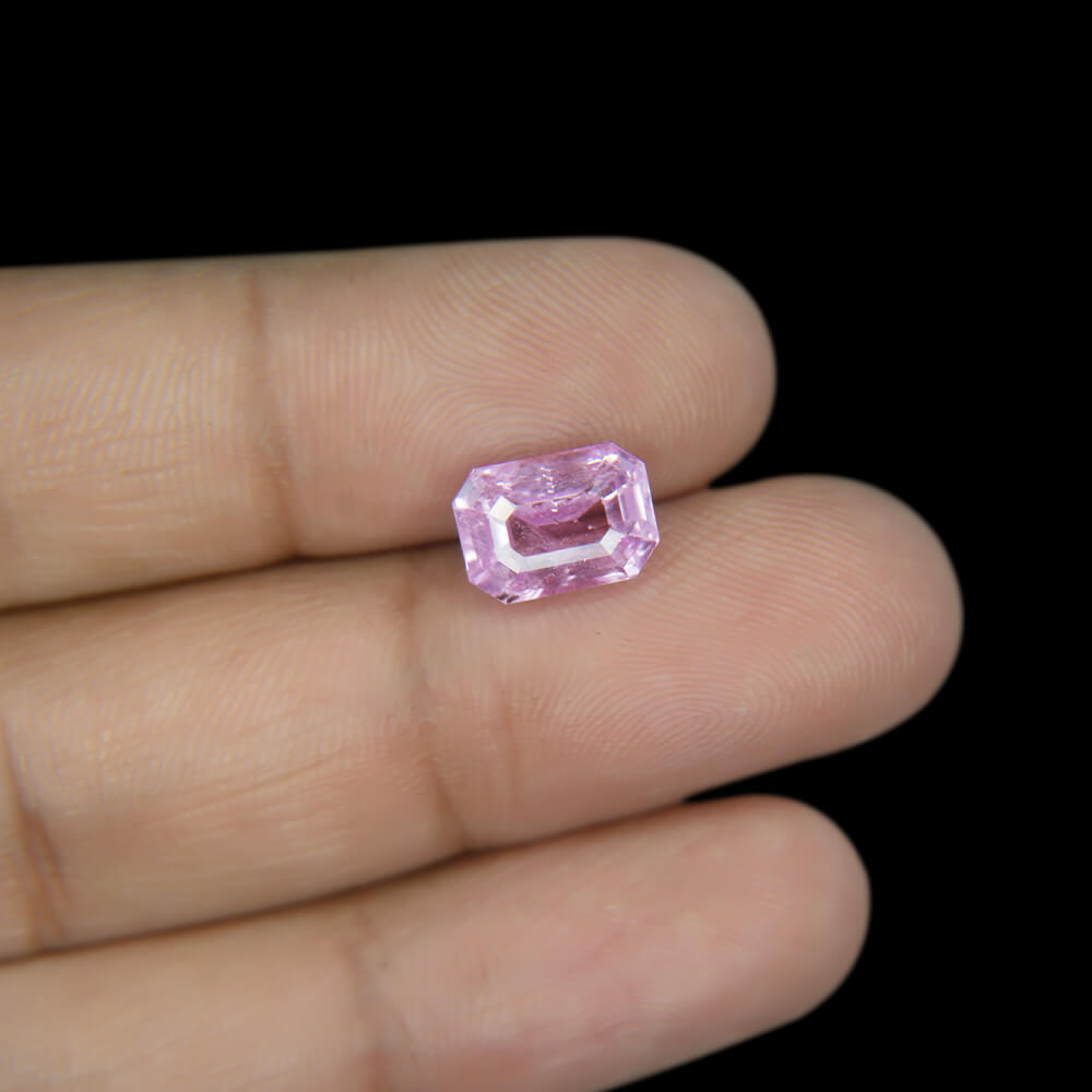 Pink Sapphire - 4.61 Carat