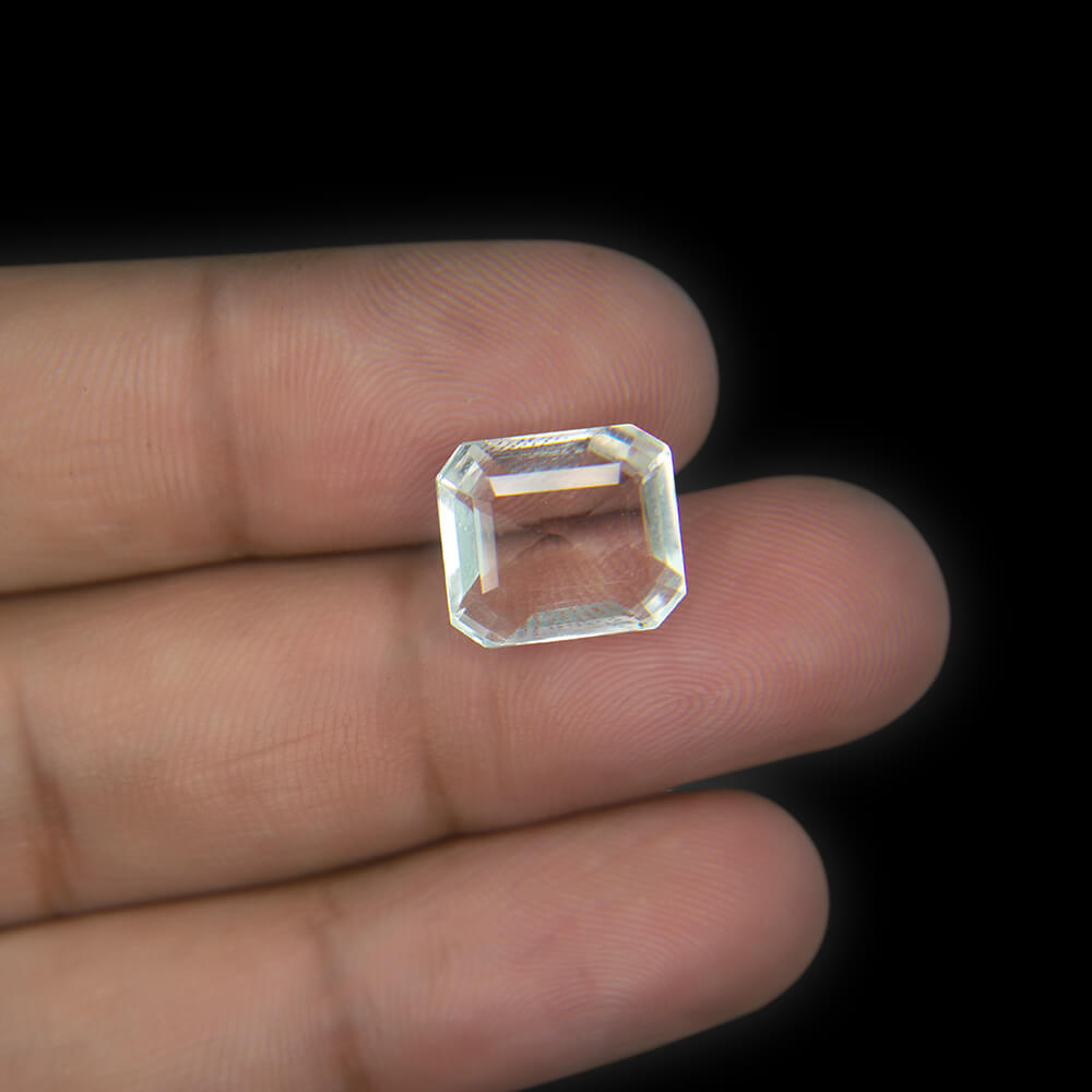 Clear Quartz Crystal - 6.09 Carat