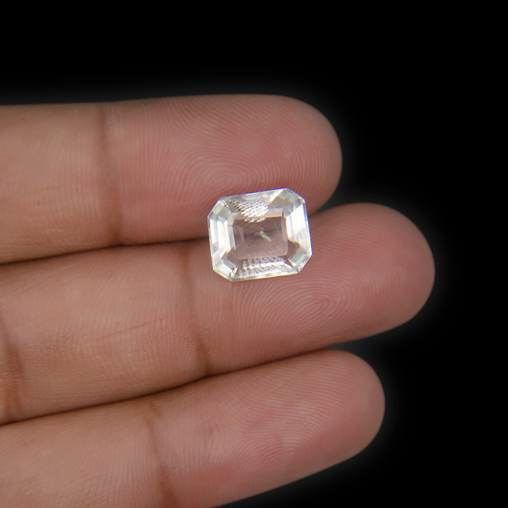 Clear Quartz (Sphatik) Crystal - 5.90 Carat