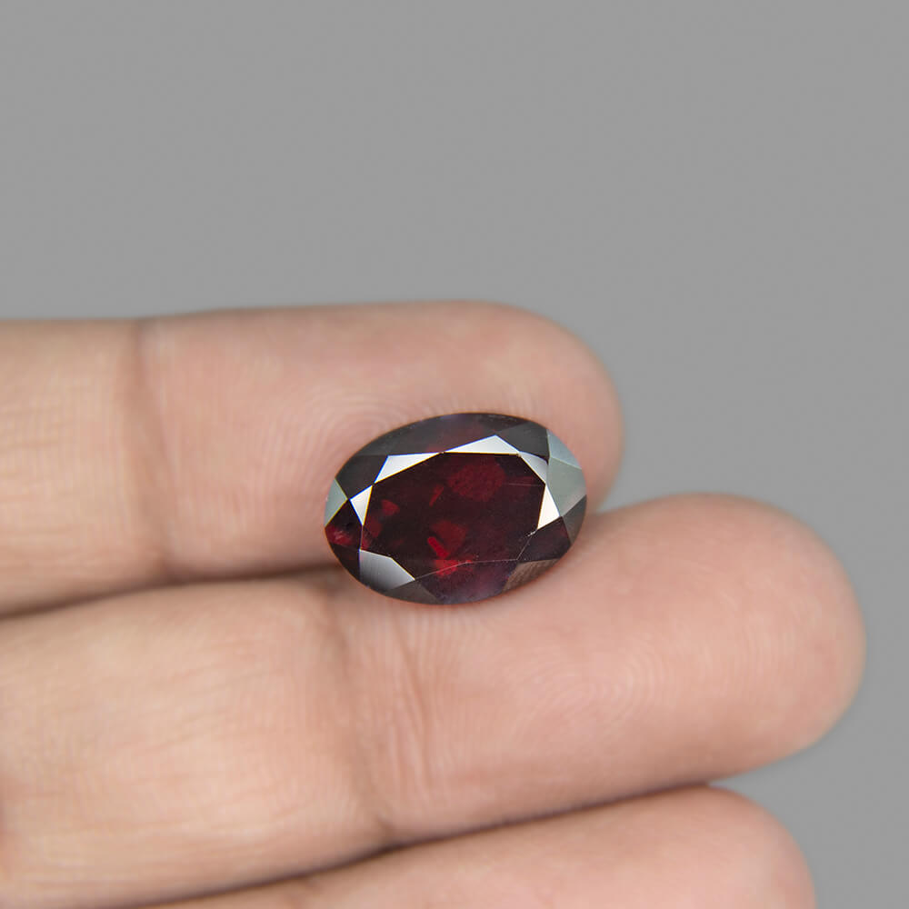 Red Garnet (Almandine-Pyrope) - 4.35 Carat