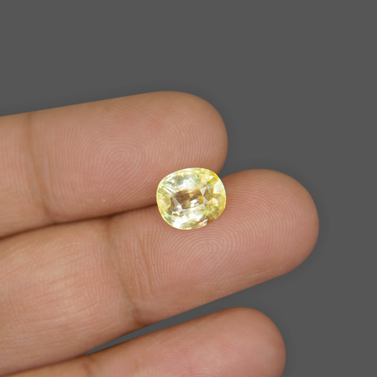 Yellow Sapphire - 4.03 Carat