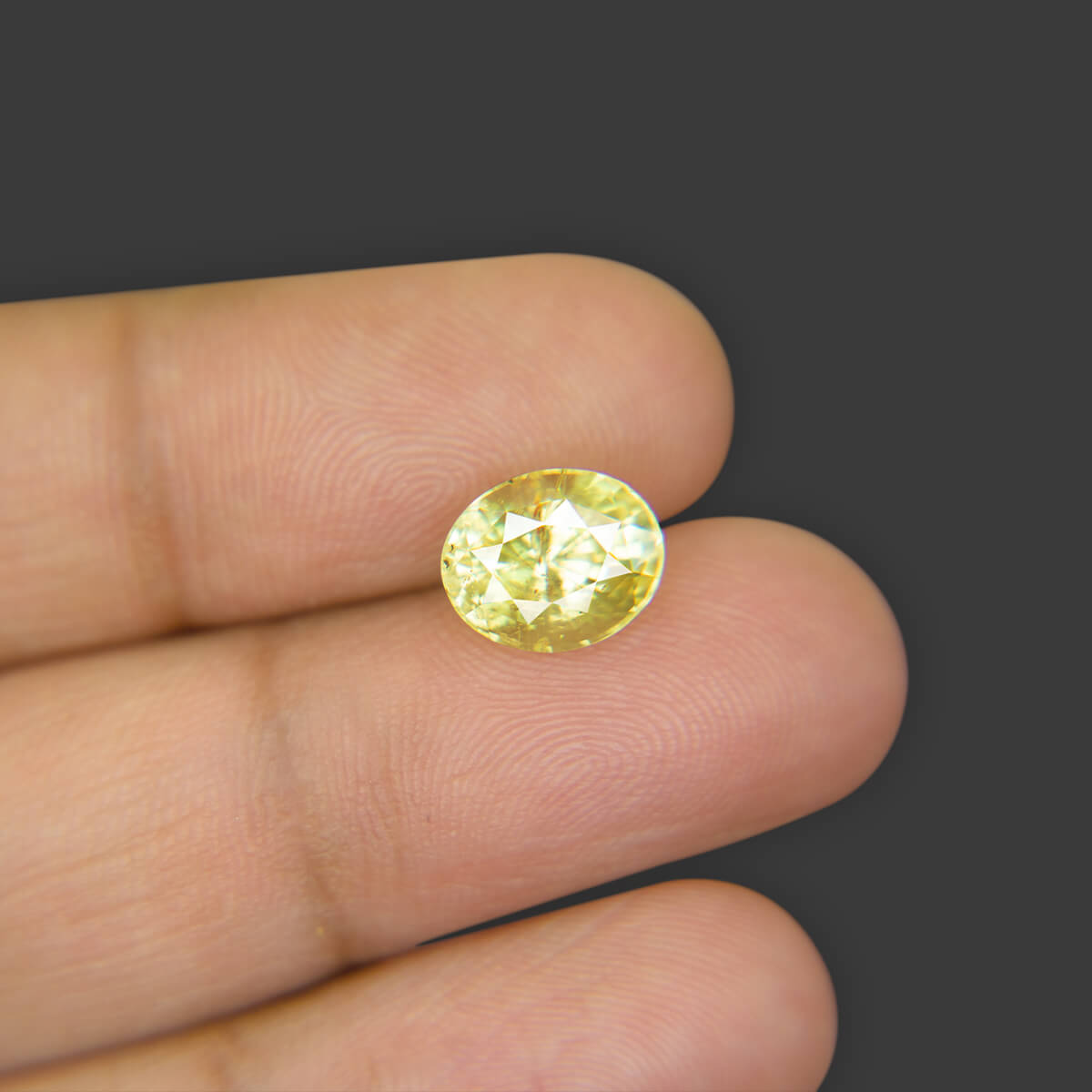 Yellow Sapphire - 4.31 Carat