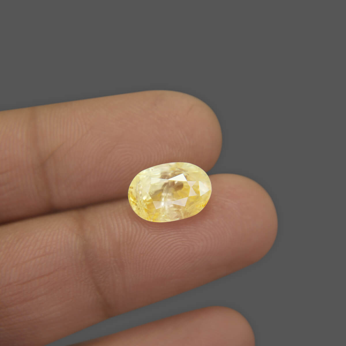 Yellow Sapphire - 6.14 Carat