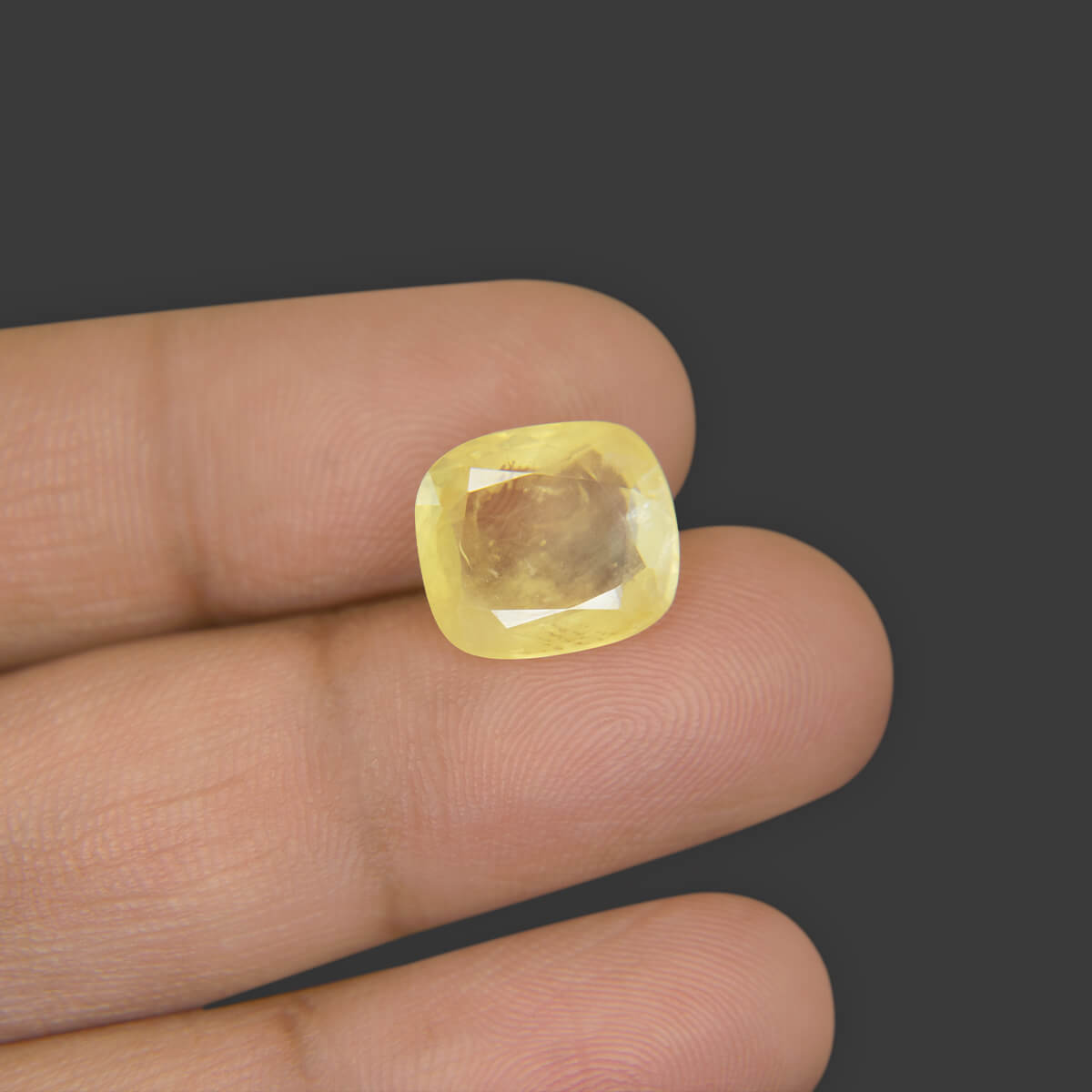 Yellow Sapphire - 9.41 Carat