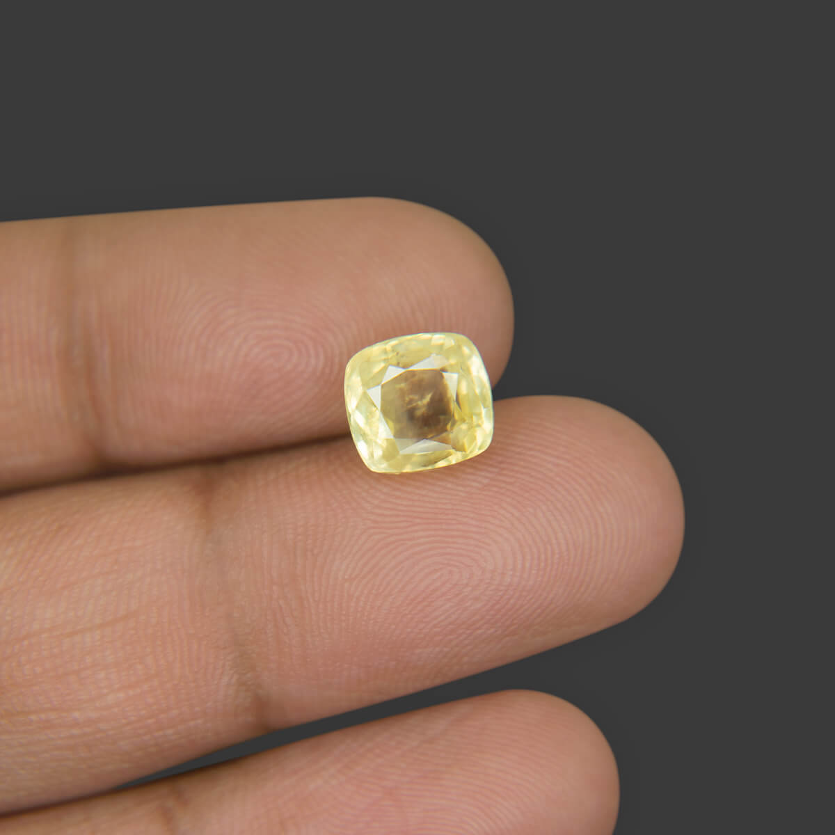 Yellow Sapphire - 4.83 Carat