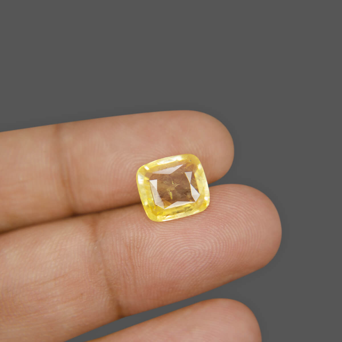 Yellow Sapphire - 5.04 Carat