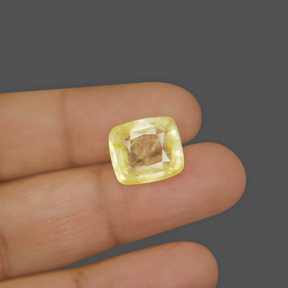Yellow Sapphire - 11.13 Carat