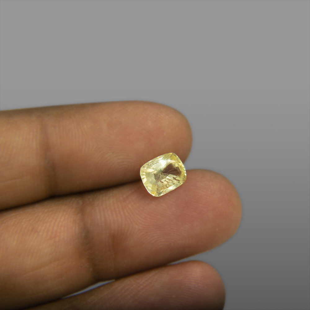 Yellow Sapphire - 2.00 Carat