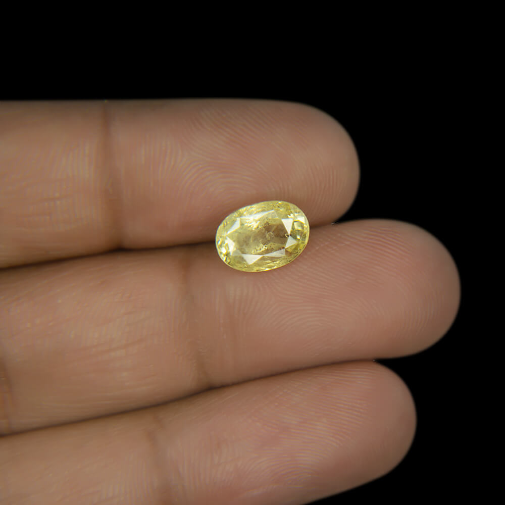 Yellow Sapphire (Pukhraj) Ceylon  - 3.79 Carat (4.25 Ratti)