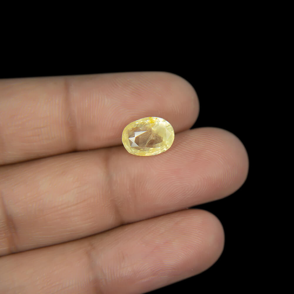 Yellow Sapphire (Pukhraj) Ceylon  - 3.58 Carat (4.00 Ratti)