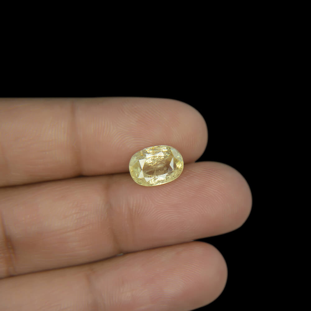 Yellow Sapphire (Pukhraj) Ceylon  - 4.27 Carat (4.75 Ratti)