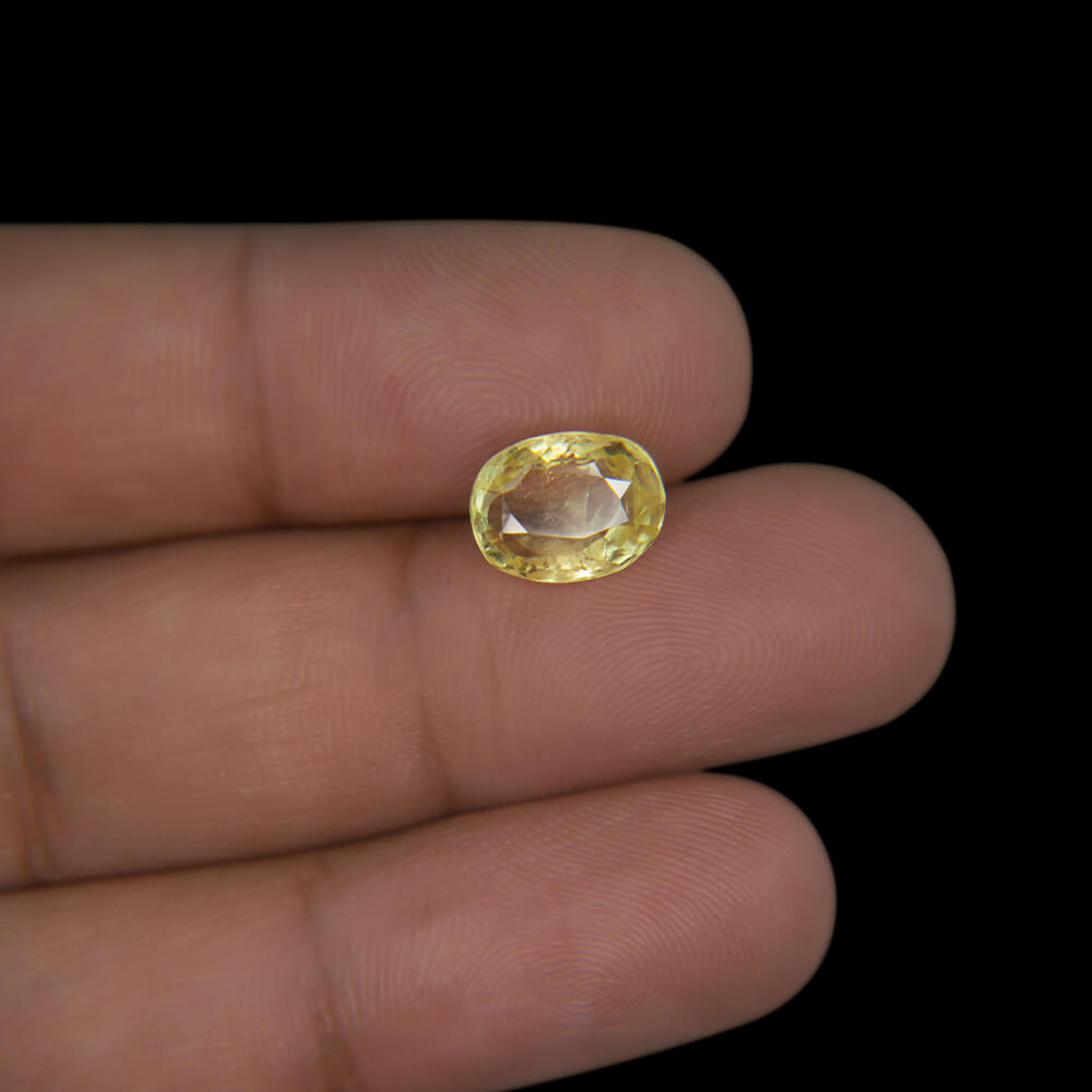 Yellow Sapphire (Pukhraj) Sri Lanka - 3.93 Carat (4.40 Ratti)