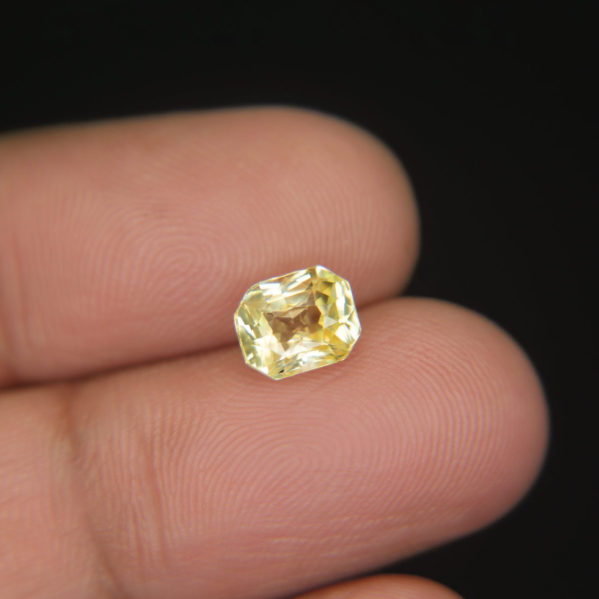 Yellow Sapphire - 2.16 Carat