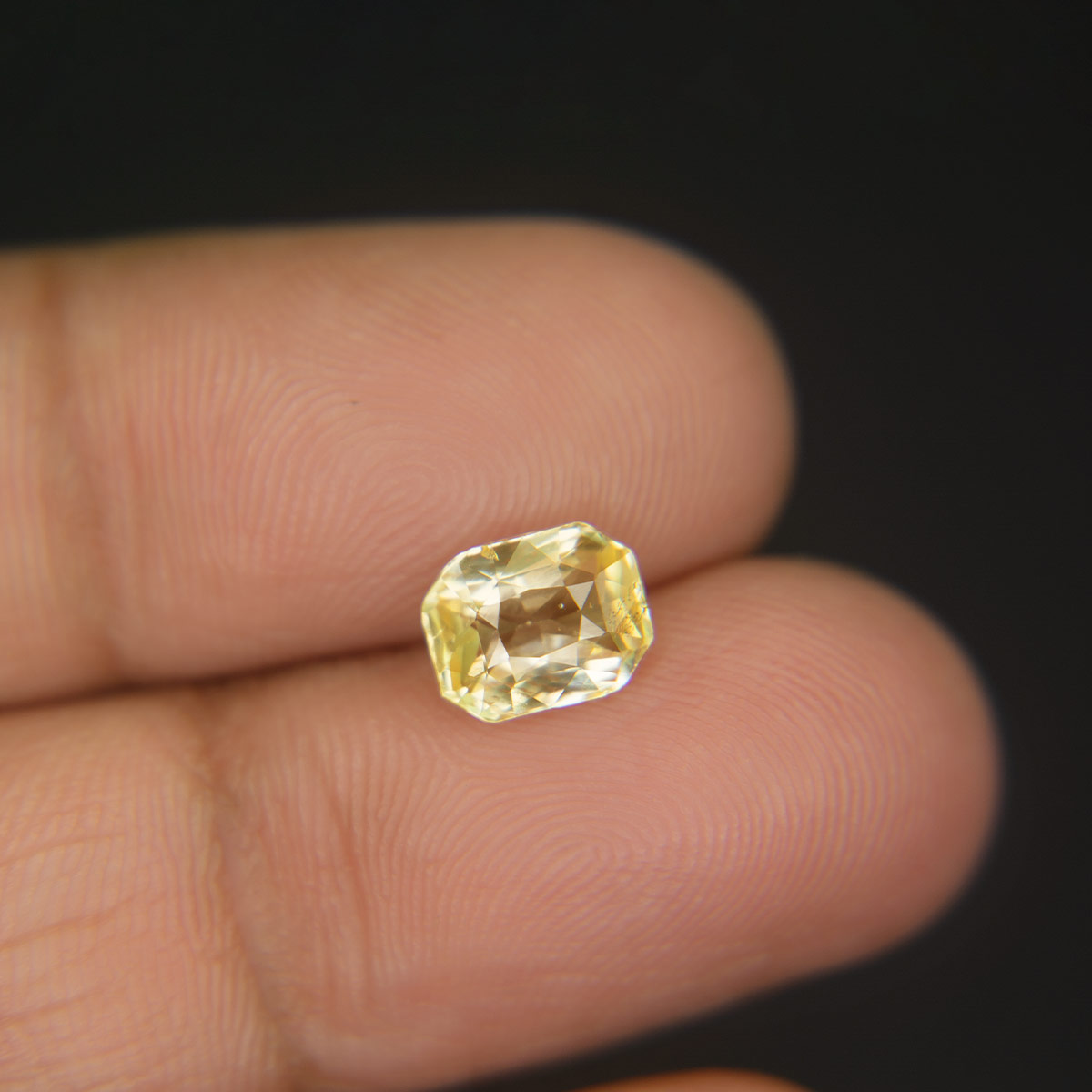 Yellow Sapphire - 2.17 Carat