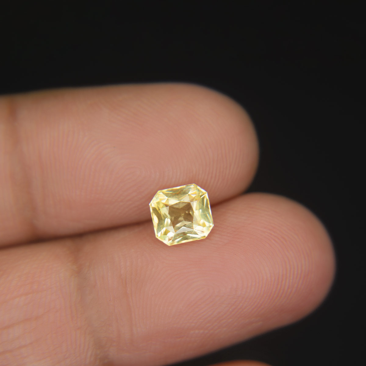 Yellow Sapphire - 1.66 Carat